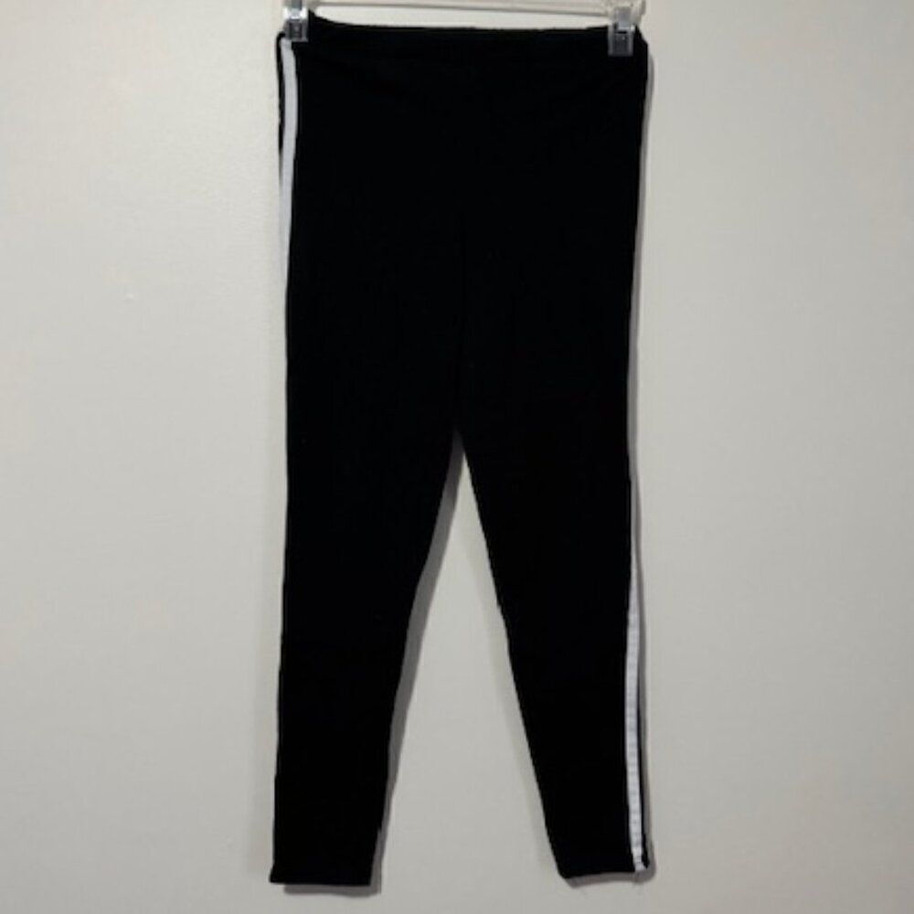 USED Woman's Rue 21 Leggings Color Black and White Size Small